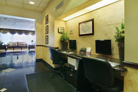 Staybridge Market Ctr Field, An Ihg Hotel 3*
